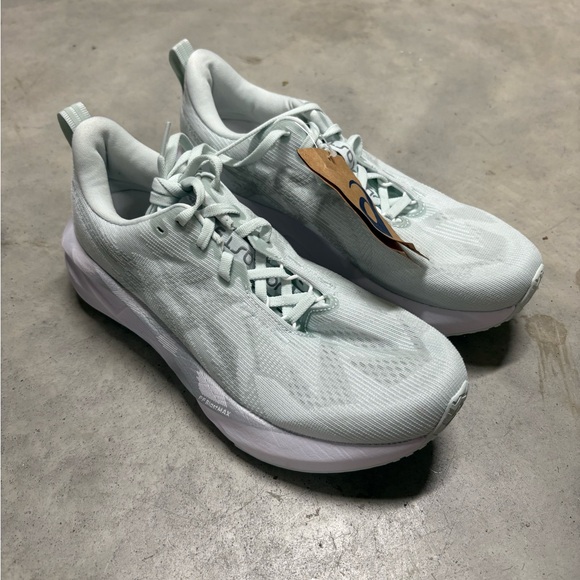 Women’s ASICS Novablast 5 - Picture 1 of 6